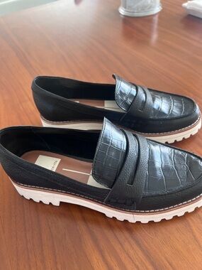 Dolce Vita Black Croc-Embossed Platform Penny Loafers